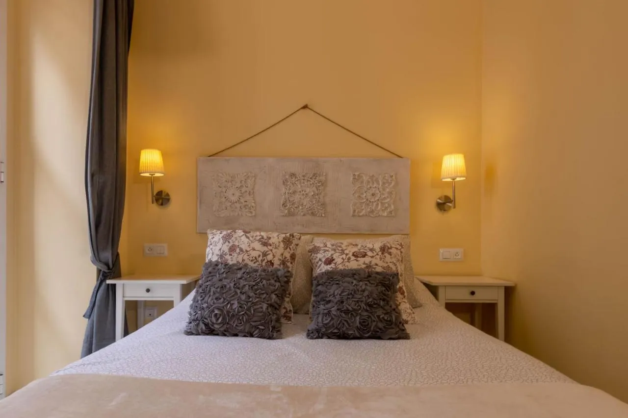 Apartamento Dux Veragua Centro Sevilla 0*, Seville Spain